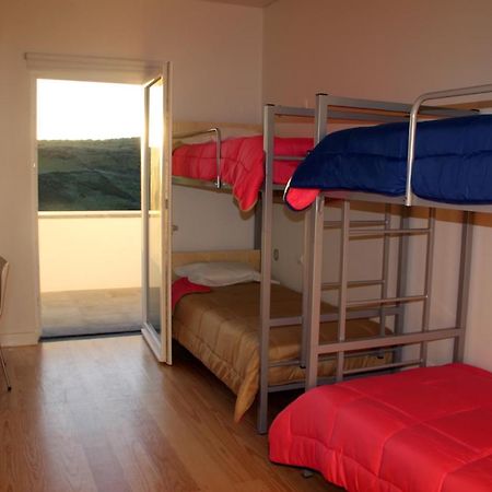 Azores Youth Hostels - Santa Maria Вила-ду-Порту Экстерьер фото